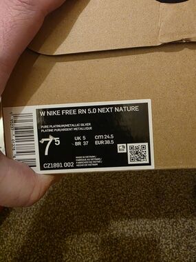 Nike Free RN 5.0 Next Nature - Pure Platinum/Metallic Silver (Women 7.5)